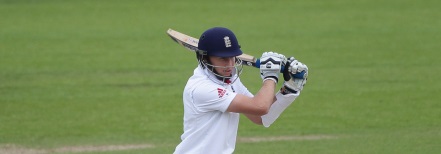 Joe Root is having a cricket Photo by Sarah Ansell