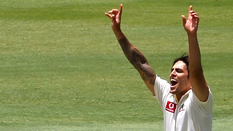 Mitchell Johnson - an enthusiastic umpire