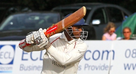 Nurdling the shit out of every bowling attack